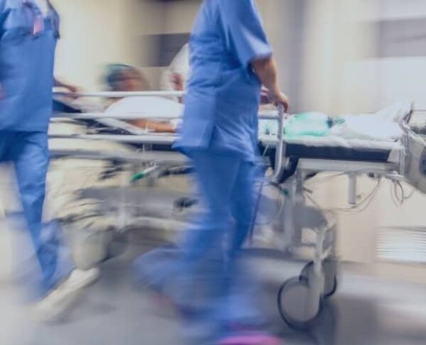 MÉDICOS URGENCIAS HOSPITALARIAS